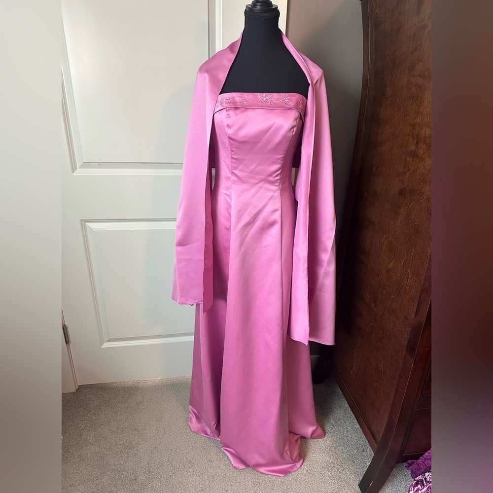 Strapless Pink Satin Evening Gown with Shawl